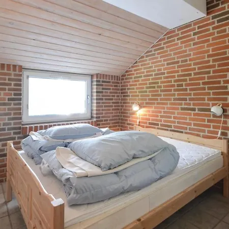 Prázdninový dům Cozy Home In Roslev With Sauna Roslev